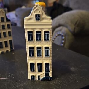 KLM Delft Ceramic Building Figurine with Blue Accents Collectable #58